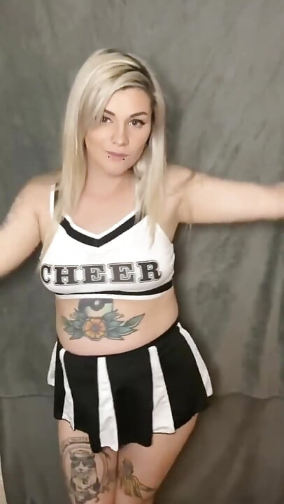 Hoạt náo viên pov đụ cu giả