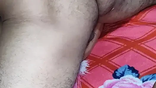 Open my vagina and it's my first time with my Tamil Indian stepsister in this X video.
