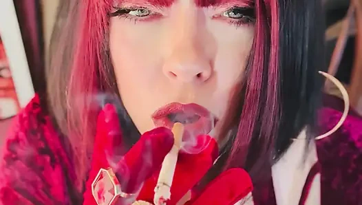 Kadife ve sigara! Tina Snua chain sigara içiyor 2 mantar 100 sigara - sürüklenen omi ome snap sigara içeni içine alıyor