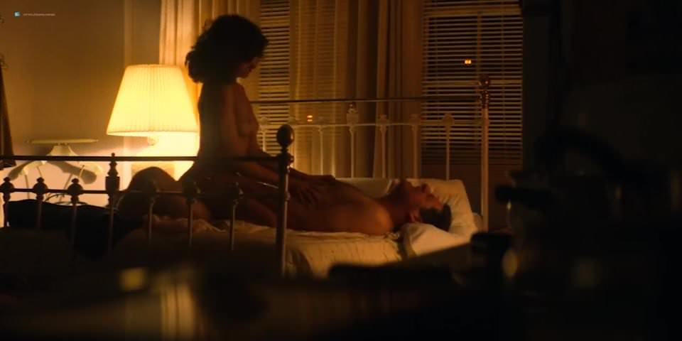 Alison Brie - 'Glow' s01e01