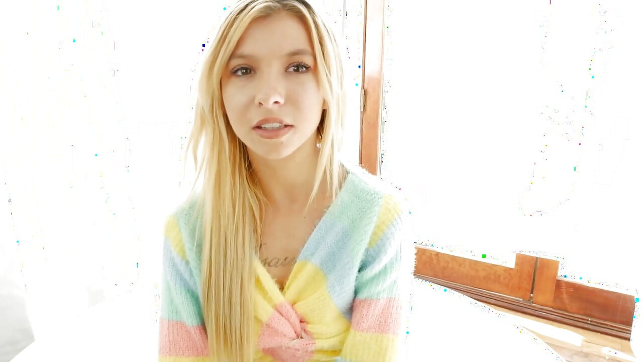 21 yaşındaki deve toynağı amcıklı genç rüya sarışın kenzie reeves kremsi üvey kız kabarık amcık