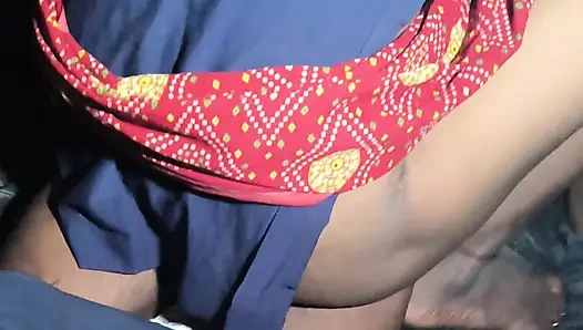 Boy takes advantage of old pickup scheme to Desi girl