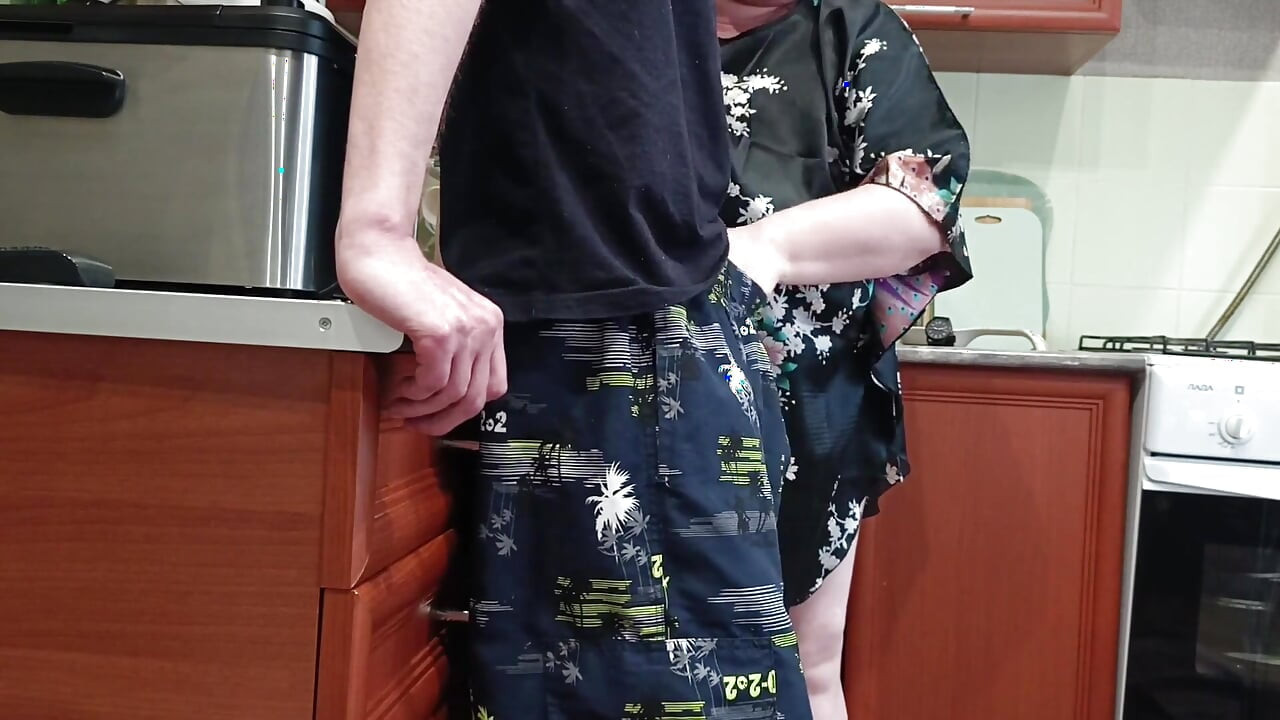 Cumming with Hot Cum in Stepmom's Mouth Which She Swallows