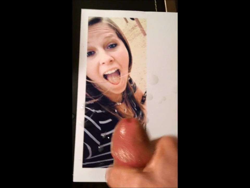Cum Tribute to Kikiadare