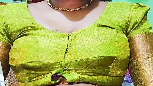 Indian hot wife bedroom Came out mouth with Boyfriend