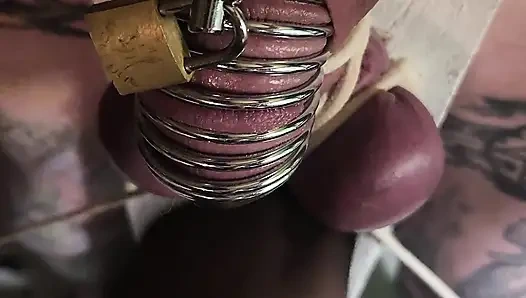 Хорошая девушка с пыткой яиц с нечестивым распятием, часть 3