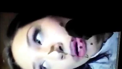 Jasmine sıçradı - ekranda boşalma