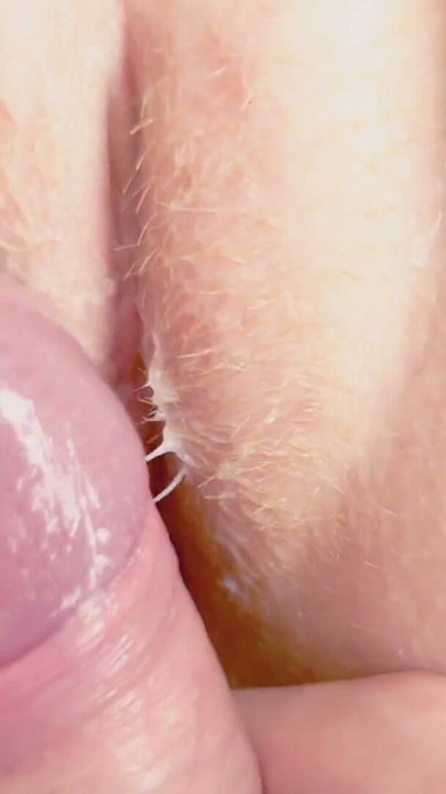 내 여친의 의붓딸이 처녀 털이 무성한 보지를 연마하고 문지르는 것 - Asmr | 클립 2