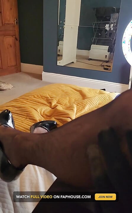 Stockings and masturbation - my day