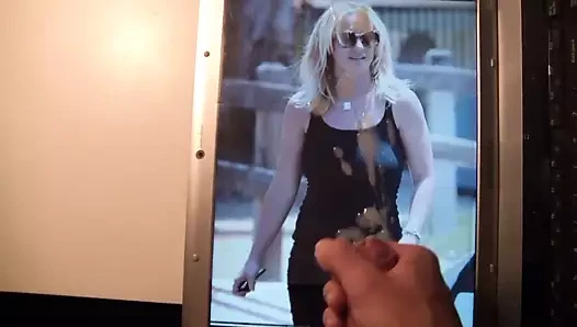Cum üzerinde britney spears 18