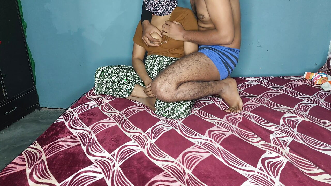 Bhabhi ji Ne pizza Boy ke sath  liye maje #indian #desi