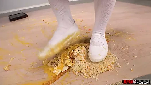 School lunch mess - Misaki Okinas spielerischer food crush