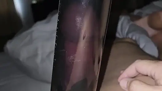 Pompalanan yarak hassas orta yaşlı seksi kadın amcığımı genişletiyor yakın çekim