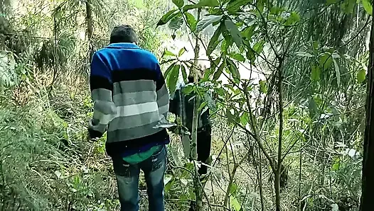 18 Year Old Indian College Boy Hot Sex with Mature Desi Bhabhi Punam