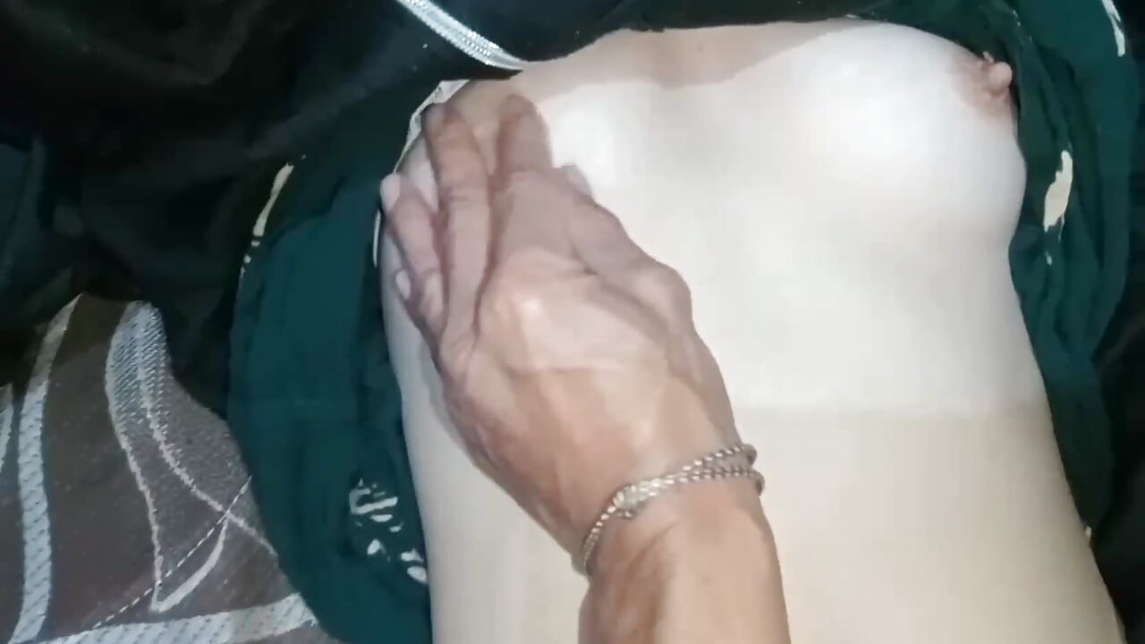 Mi no puedo entrar dentro de esta vagina estrecha caliente y palpitante