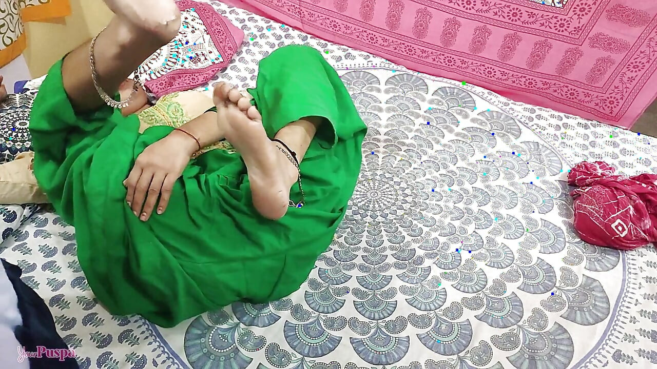 Maid was cleaning her boss room just then Tear her salwar on Bed for Pussy appeared through salwar Boss Fucked Hard