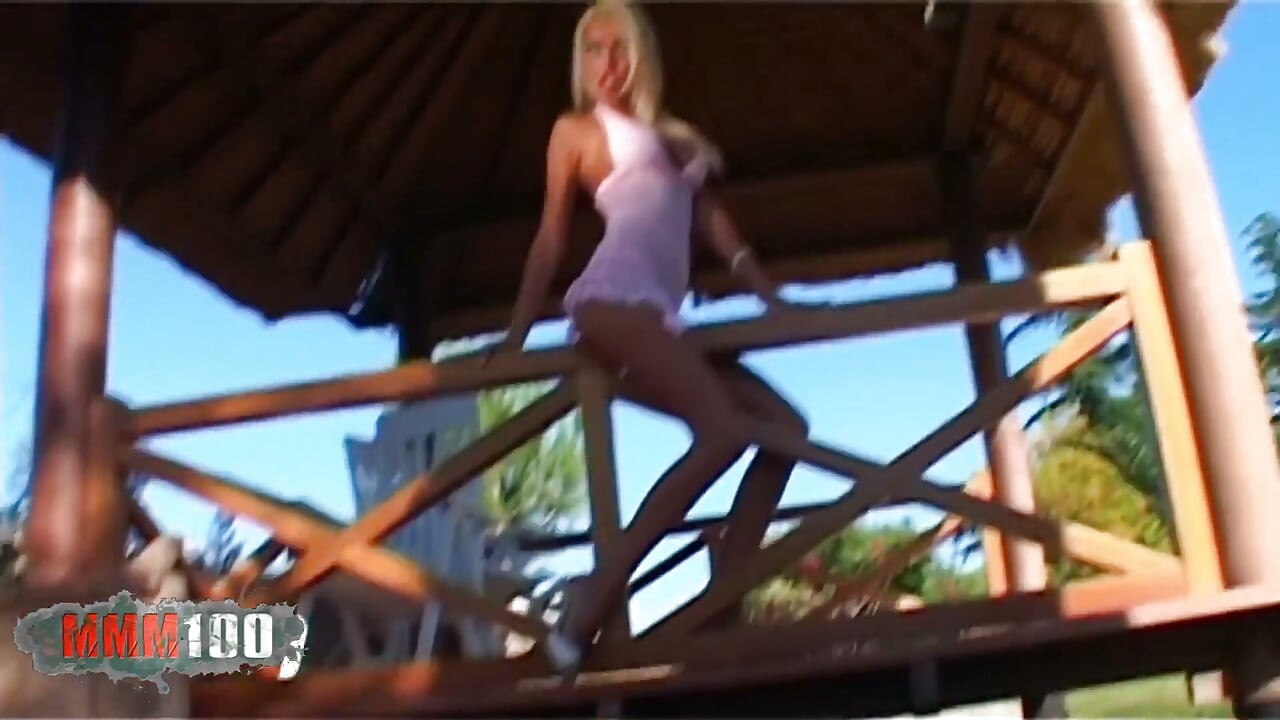 Nikkyblond: Nikky Blond Does a Sexy Sexy Strip Outdoors
