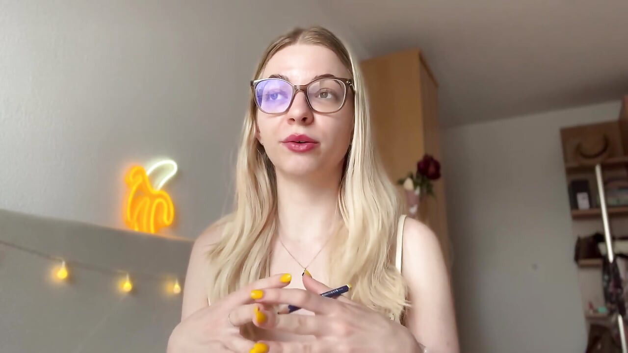 How to Leave a Mistress (when It Feels Too Hard) Addicted to Femdom!
