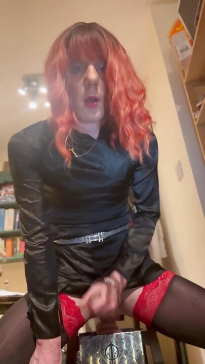 Jess Silk Rides Dildo