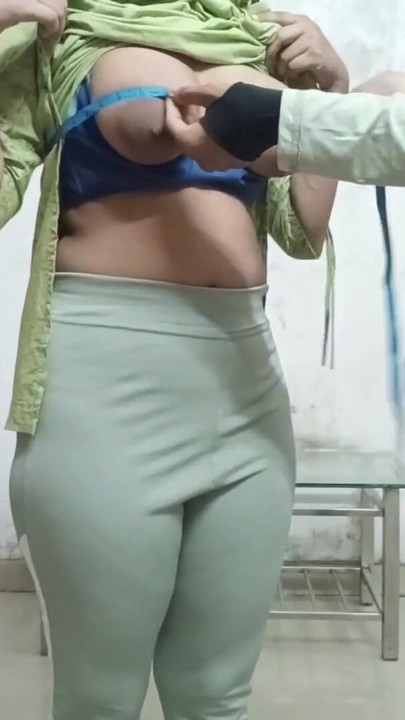 Jaw-dropping moment from "Salu apne tailer ke pass apne saree silvane aur map dene gayi thi aur vahi chud gayi"