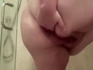 YOUNGENGLISHBBW – PLEASURING MY PUSSY WITH VIBRATOR