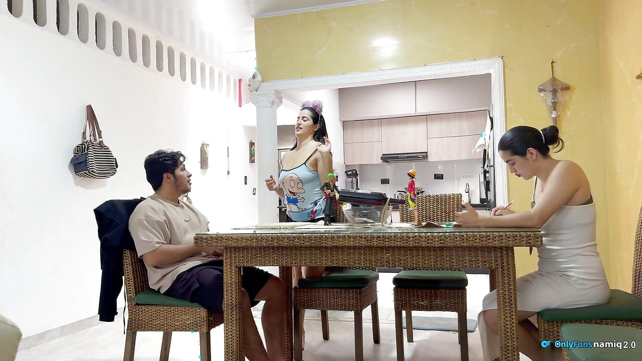 I fuck my girlfriend's daughter 18+ at the table while she doesn't see us!