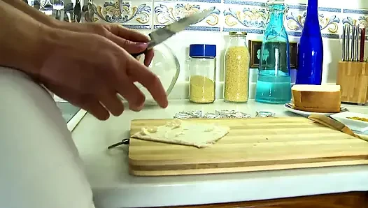 Seks di dapur yang bejat