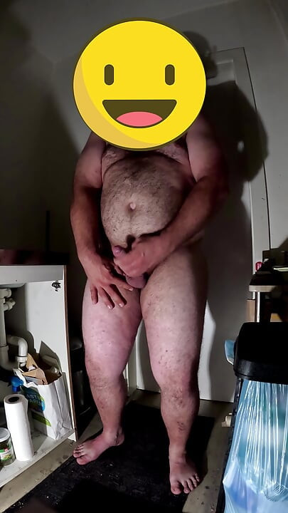 Cumshot in kitchen part 2