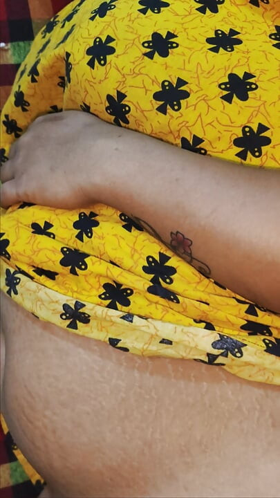 Selping Bhabhi Masti