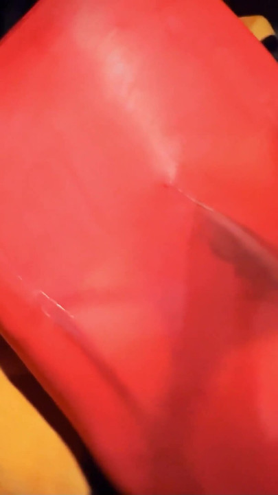 งานเลอะเทอะใหม่ กระโปรงสกปรกและถุงน่องในฉี่และน้ําเงี่ยน 1 | 1 คลิป 3