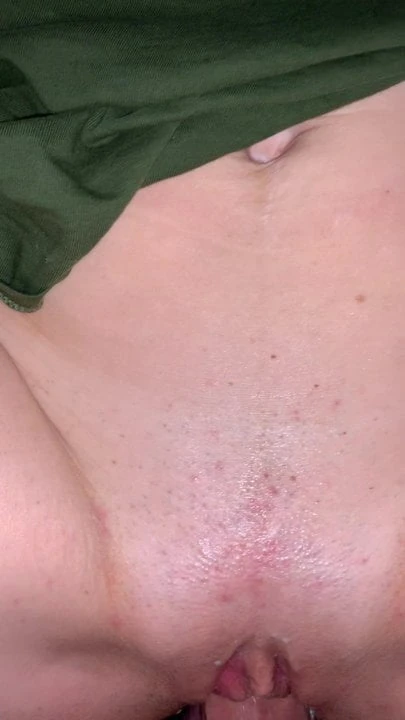 Homemade fucking with cum at her pretty feet