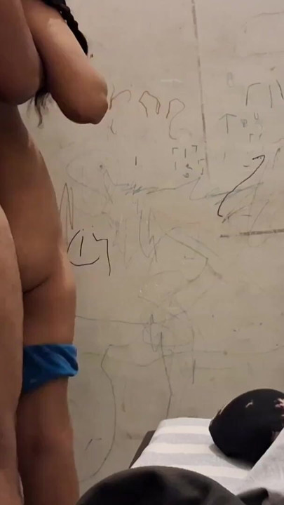 Sali k sat sex Kiya room par bulakar | Clip 1