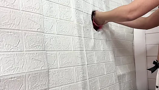 Gloryhole: Sanki onu bekliyormuş gibi eriyip gidiyor