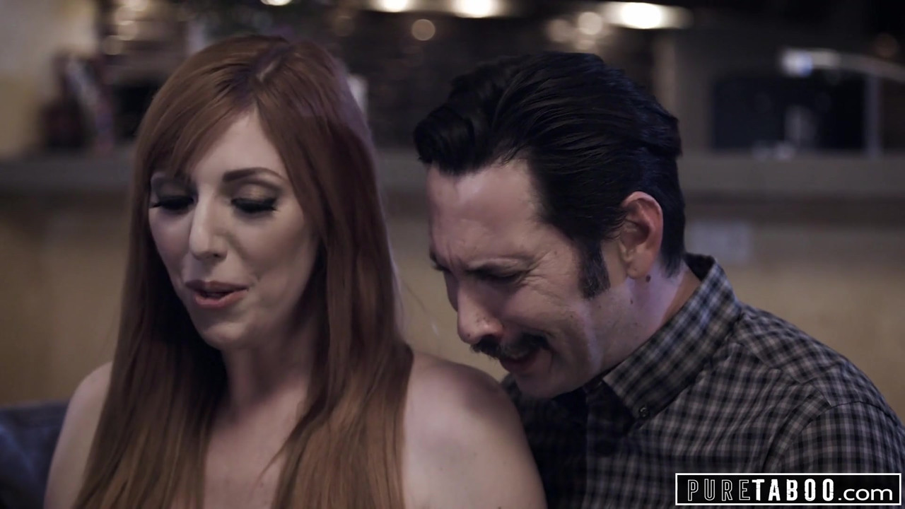 欲求不満のカップルはベビーシッターとセックスしたい