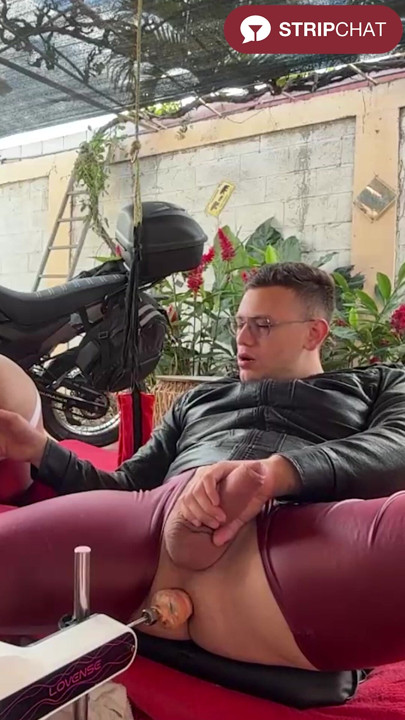 Neil_and_isaac Gay Couple Boyfriends Jock Masturbating Big Cock Anal Fingering Live