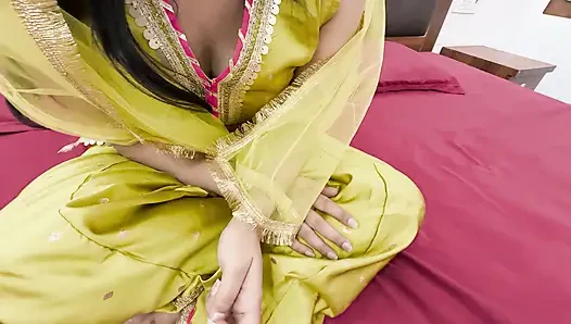 Hostel Se Aayi Choti Behen Ke Sath First Time Sex Kiya