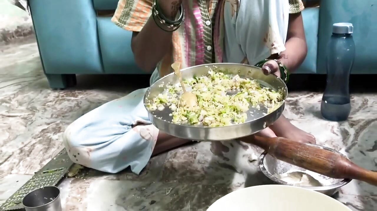 Indian asiatic desi bătrân sărutându-se lins sugând pula, futând o fată tânără video