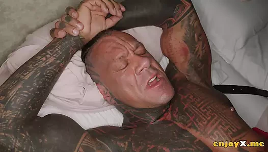This ripped inked fellow guarantees powerful erotic practices with luxurious Sara Diamante - observe greatest XXX porn