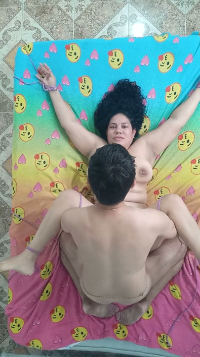 Devojka vezana i jebana u dupe bondage | Klip 1