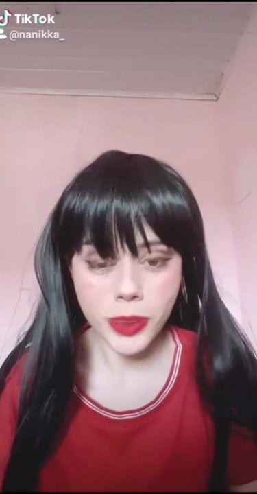 Nanika Tik
