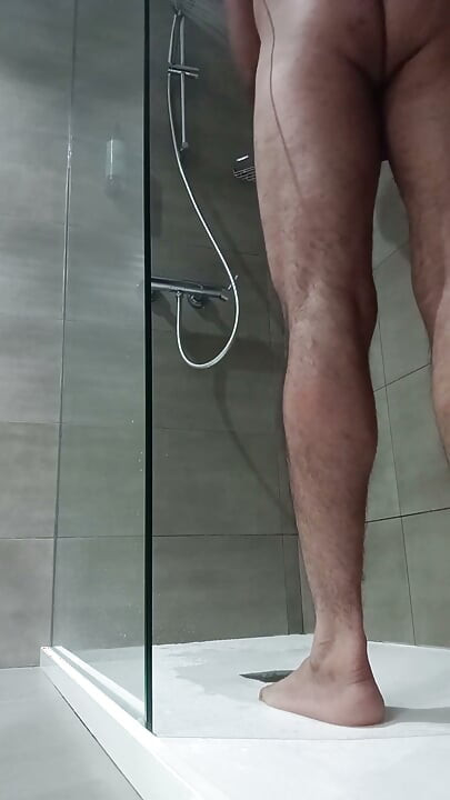 I Made This Video at the Best Hotel in My City