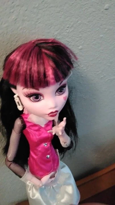 Draculaura cumshot new