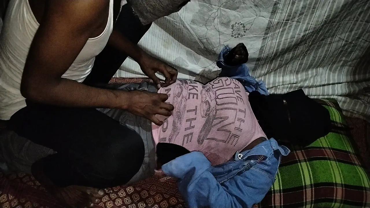 Bangladeshi Hot aunty  sex with Littale boy