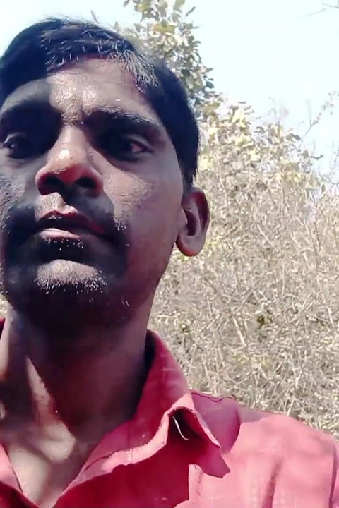 Rajesh 花花公子 993 户外自慰大鸡巴并高潮. 户外打手枪射精
