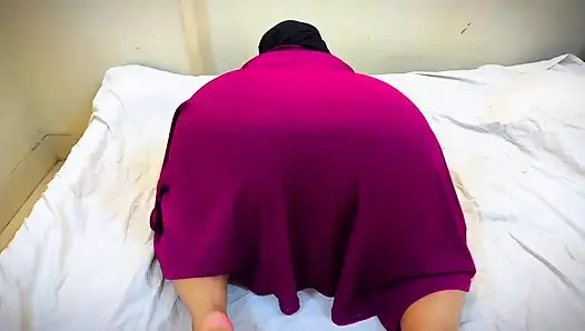 Muslim Moti Gand Vali Ladki Bistar Par chudai apna pati ko friend