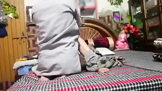 Desi selbstgedrehtes porno-video, heiße indische hausfrau fickt mit nachbarmann