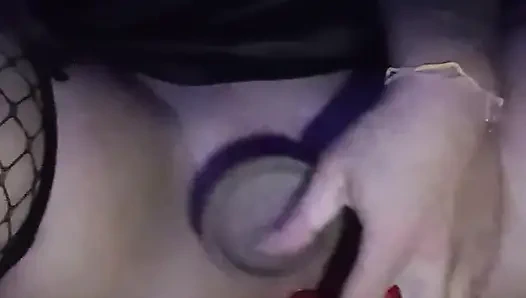 Я делаю это, потому что я такая возбужденная