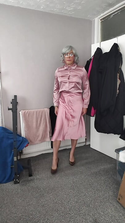 Grandma's not wearing any panties and got a skirt bulge