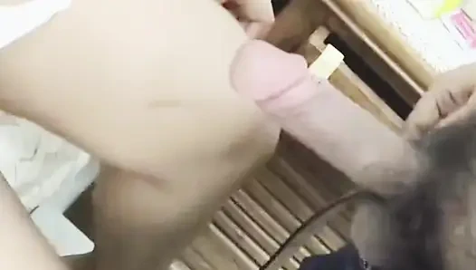 Cowok kampus ngentot pantatku