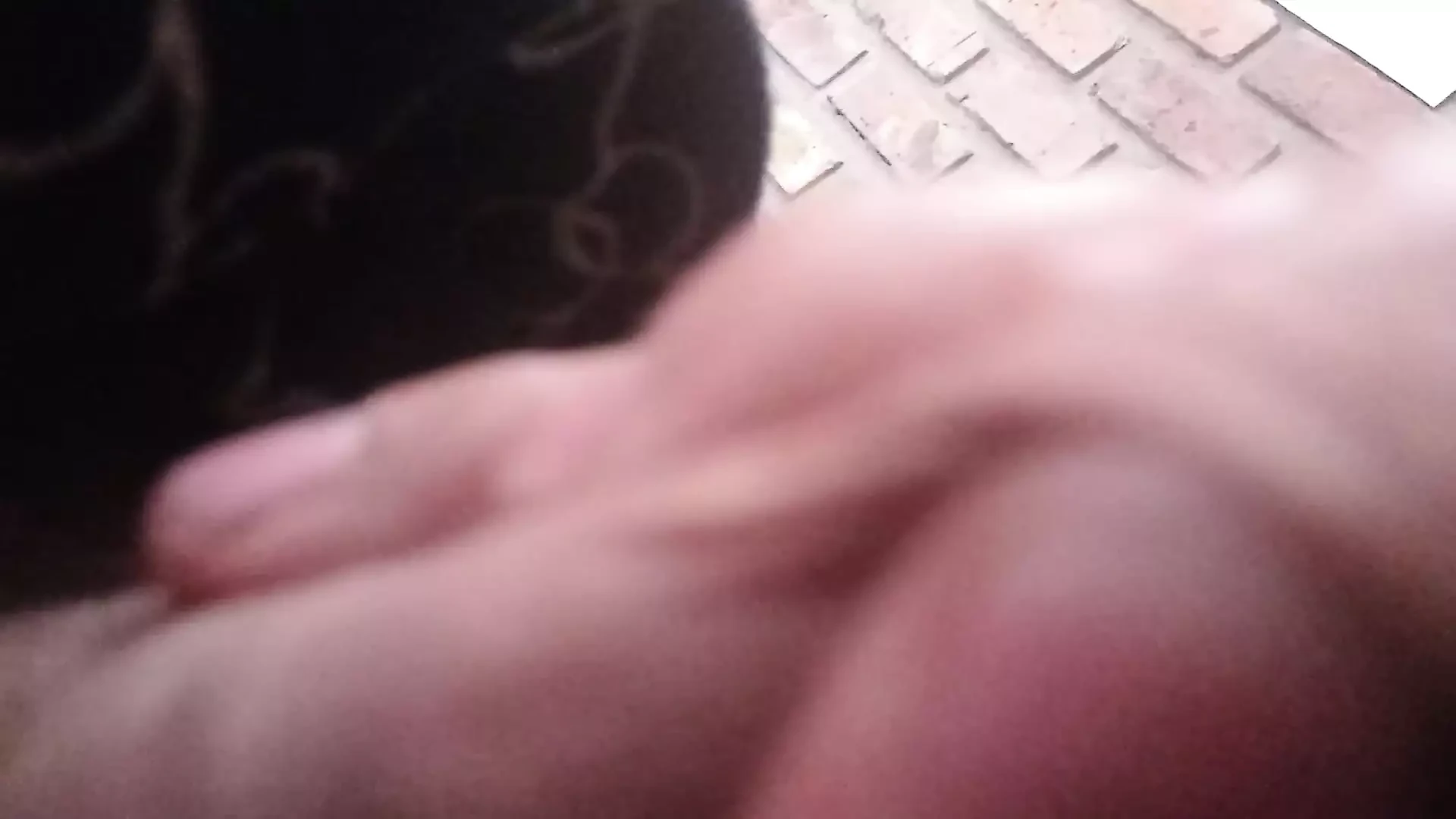 Primeira vez em sexo anal, muita porra e brinquedos